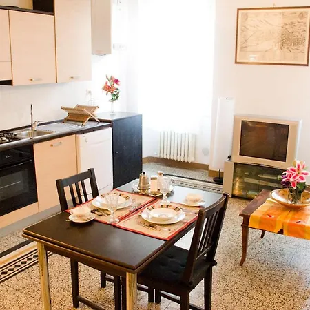 Charming Flat With Duomo View פירנצה